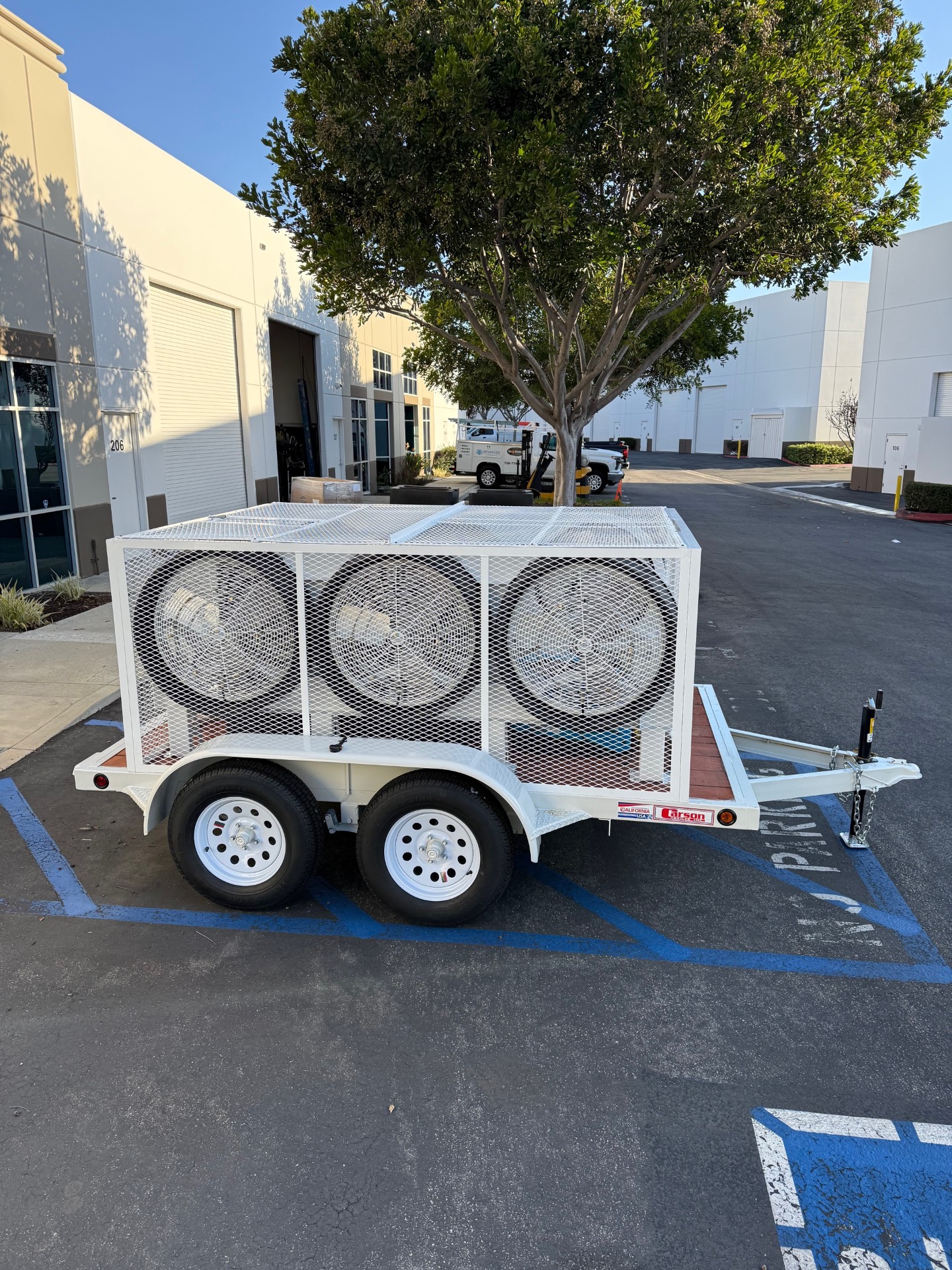 Mobile 3 cage Misting trailer from Advanced Misting Systems